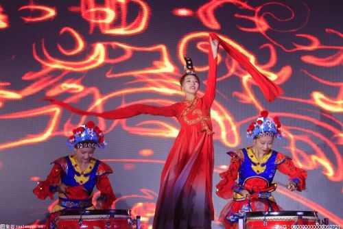 北京人民艺术剧院决定取消或暂停即日起至11月14日有关演出