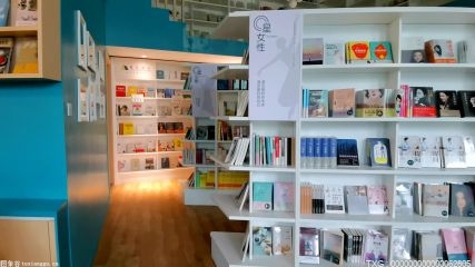 “假杂志”艺术书店落户有集24気艺文空间 吸引众多艺术爱好者前来打卡